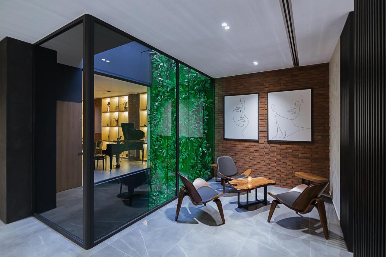 Park Plazza Hotell Korça Exteriör bild