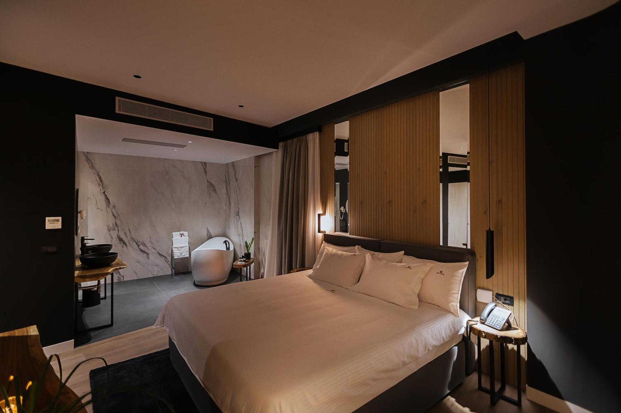 Park Plazza Hotell Korça Exteriör bild