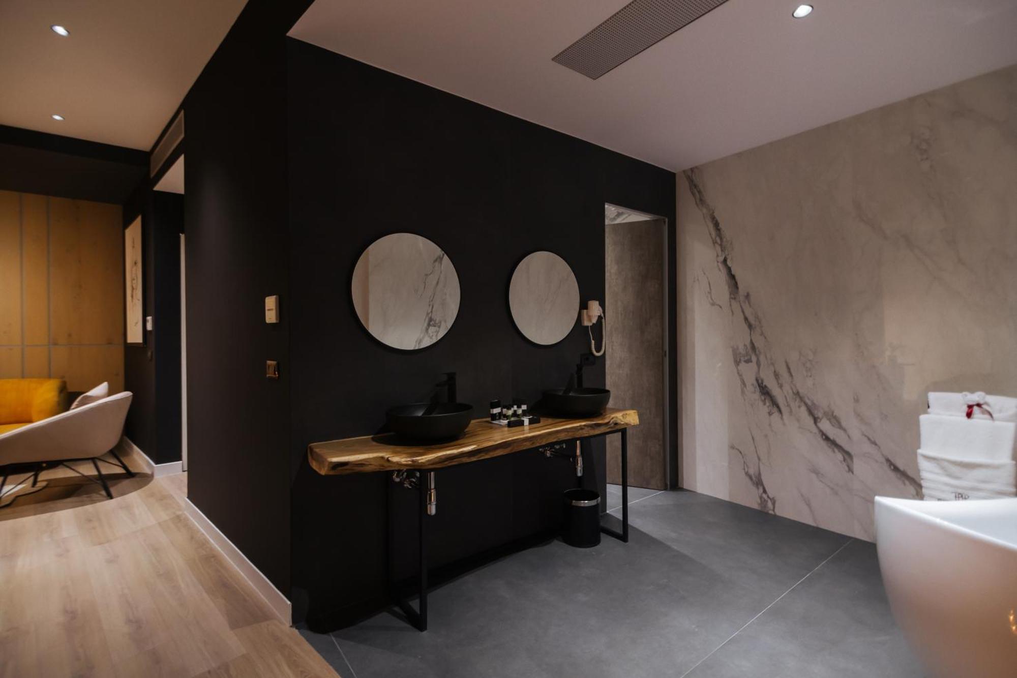 Park Plazza Hotell Korça Exteriör bild